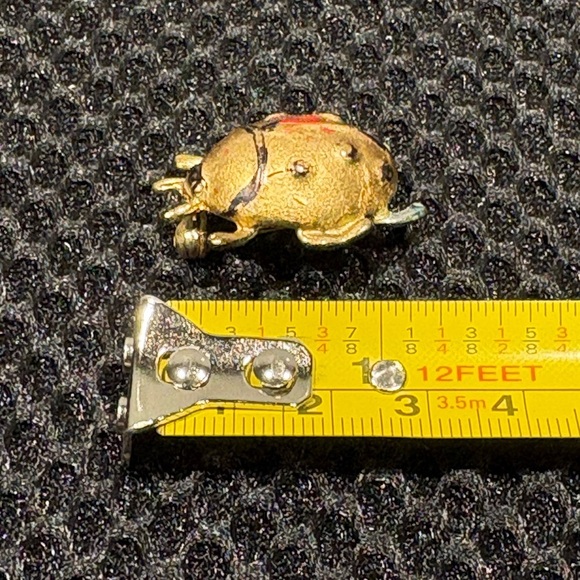 Brutalist Vintage Unisex Gold-Tone Beetle Brooch - Hand Painted Insect Pin - Picture 9 of 11